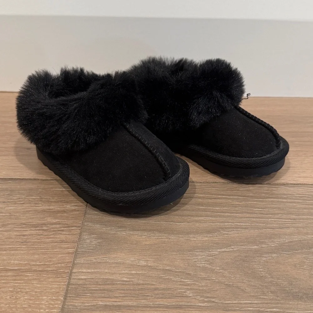 CAT‎ & JACK Black Piper Faux Fur Cuff Scuff Slipper Boots Size Girls Toddler 6